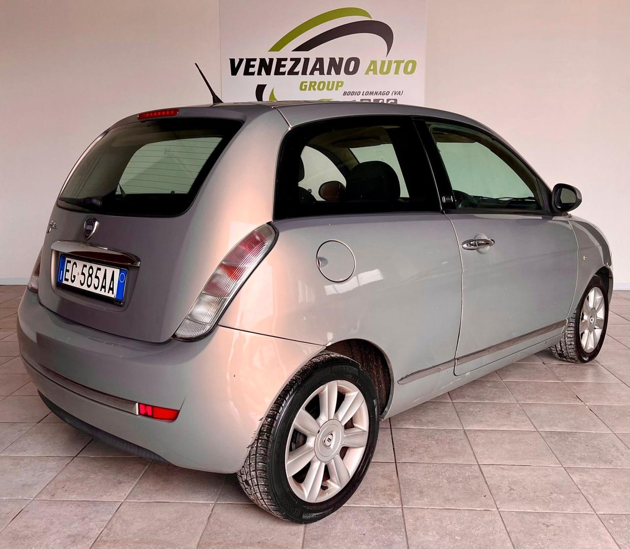 Lancia Ypsilon 1.2 69 CV Elle