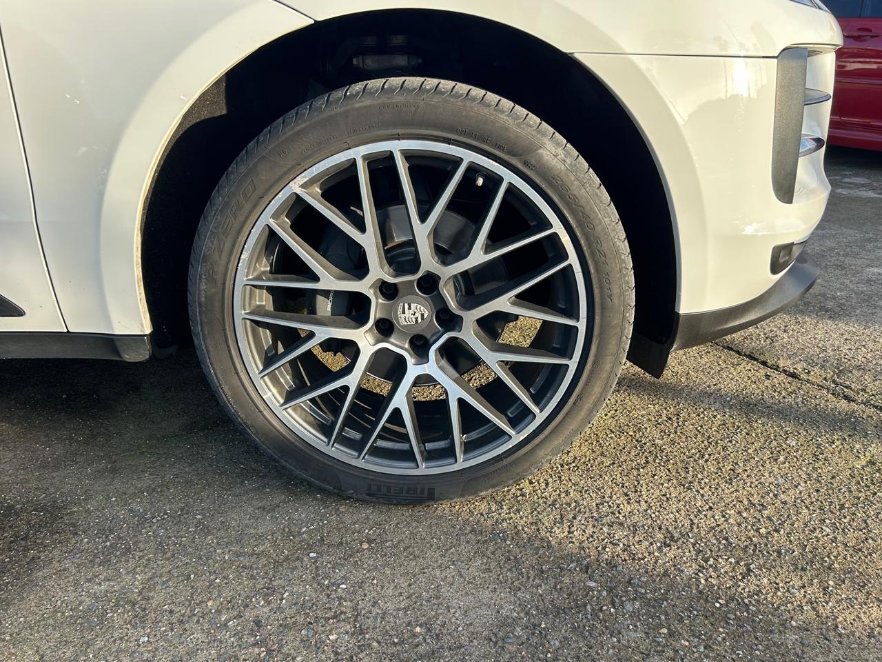 Porsche Macan 2.0 245 cv restyling