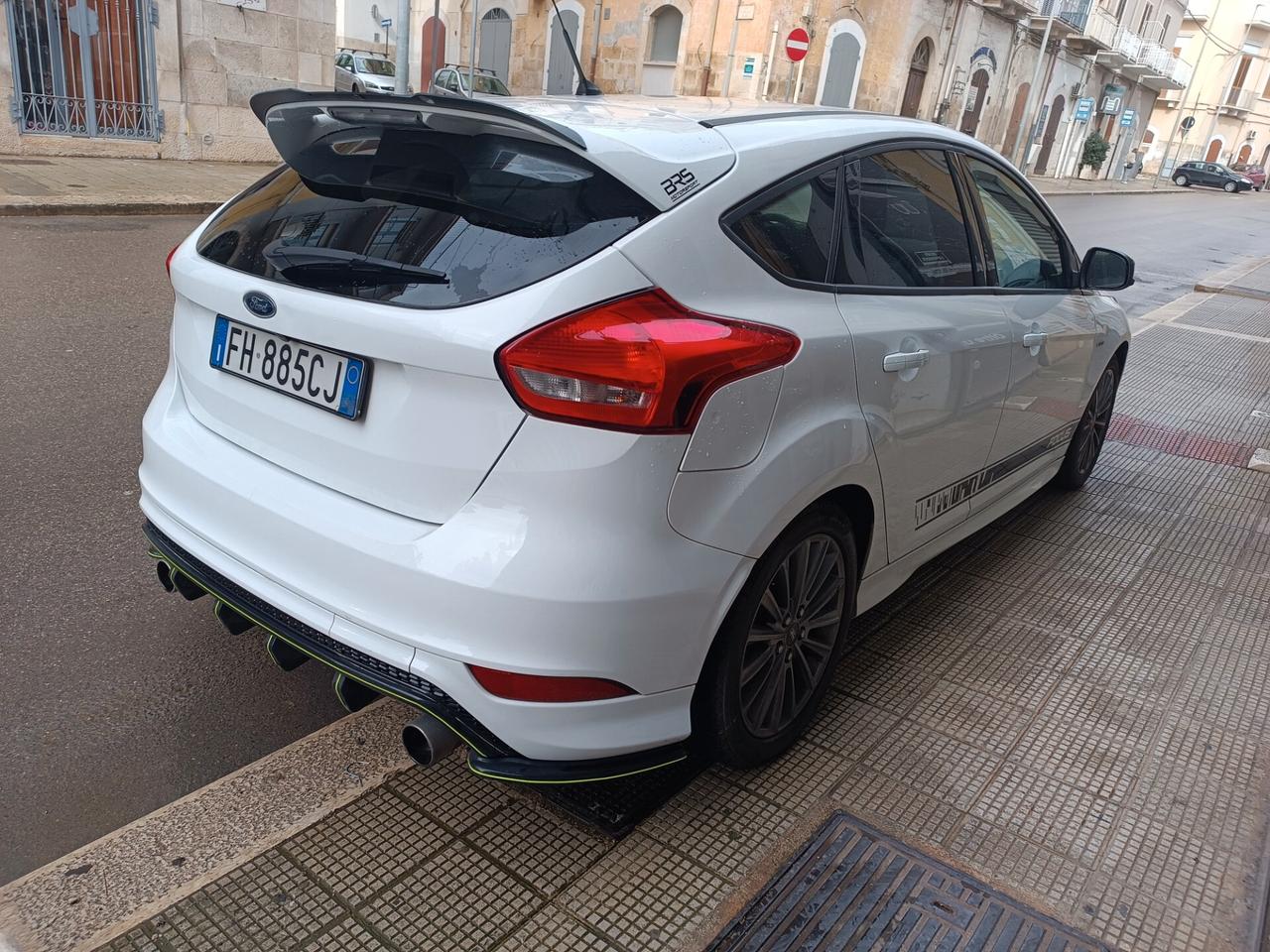 Ford Focus 1.5 TDCi 120 CV ST LINE PERSONALIZZATA