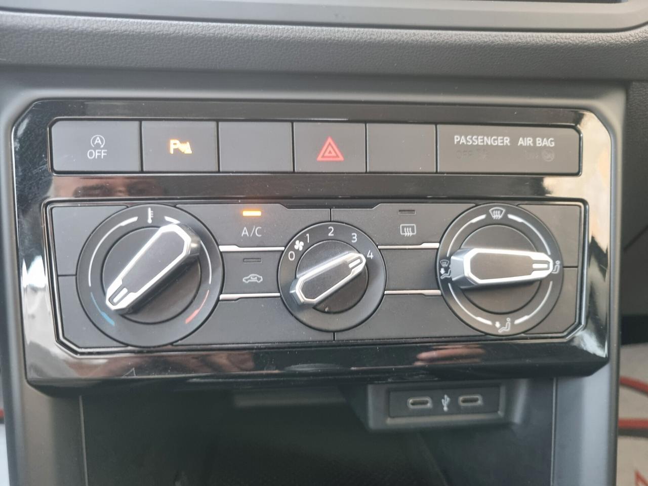 Volkswagen T-Cross 1.0 TSI LIFE