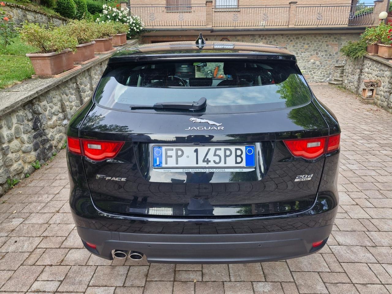 Jaguar F-Pace 2.0 D 180 CV AWD Prestige