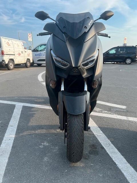 Yamaha X-Max 125 ABS Business MAT DARK GRAY METALLIC