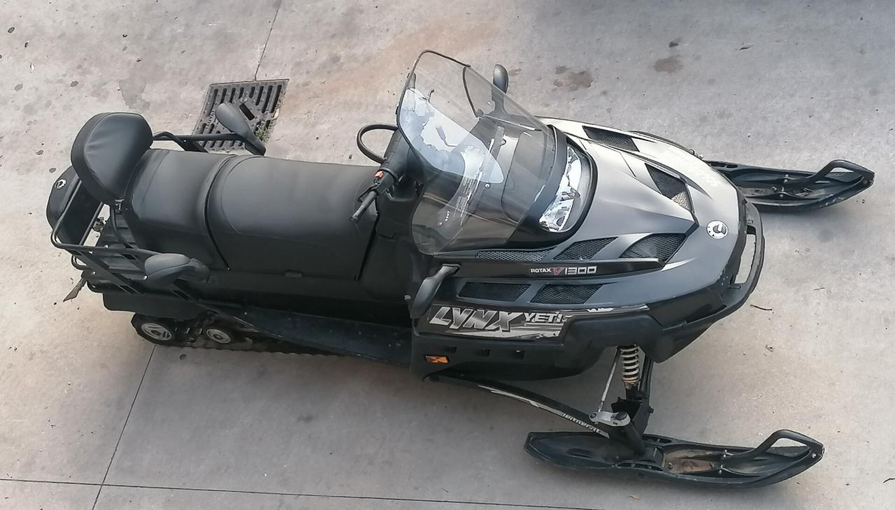 Motoslitta lynx 1300 4 tec