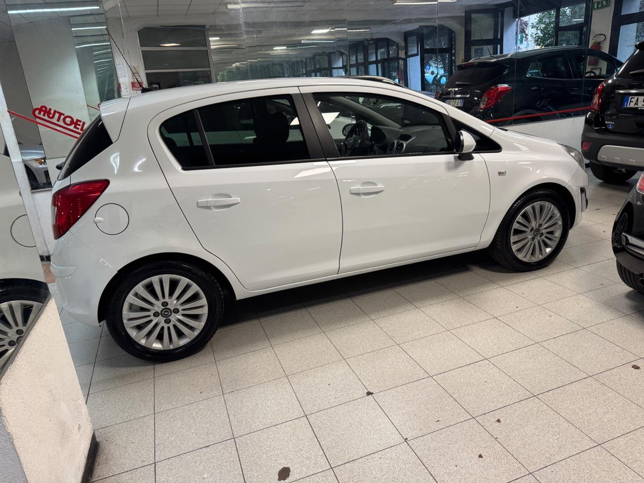 Opel Corsa 1.2 85CV 5 porte GPL-TECH Elective