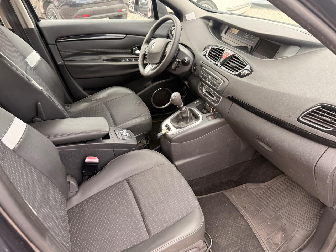 Renault Scenic Scénic X-Mod 1.5 dCi 110CV Luxe