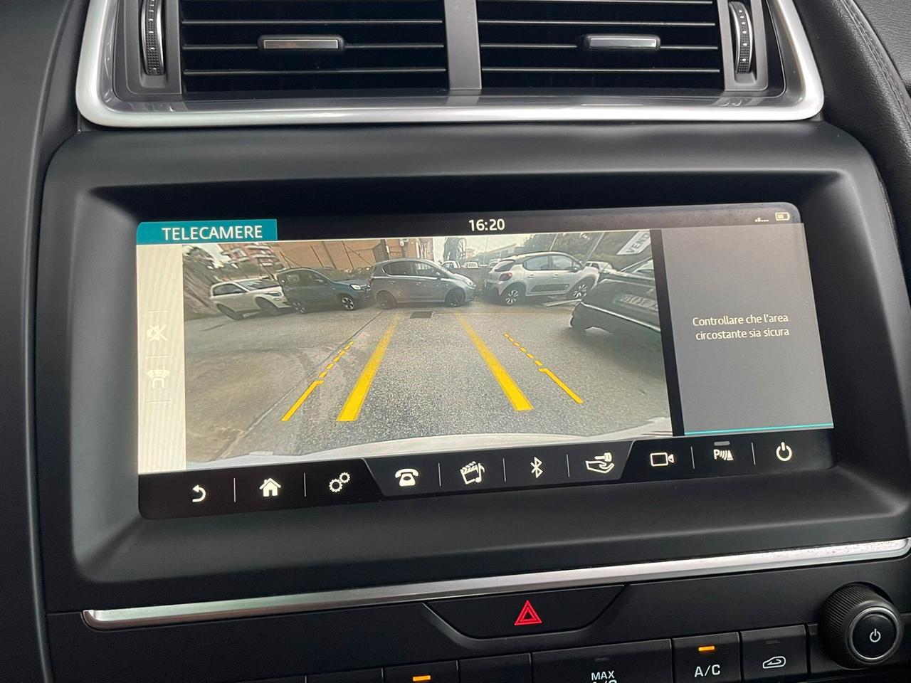 Jaguar E-Pace 2.0D 180 CV AWD R-Dynamic