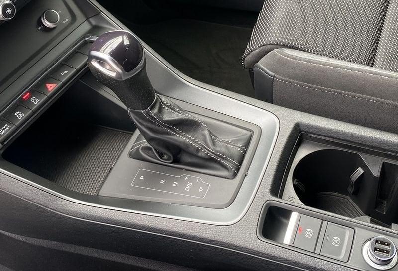 Audi Q3 SPB S Line interno ed esterno 2.0 TDI 200CV S-Tronic quattro 40