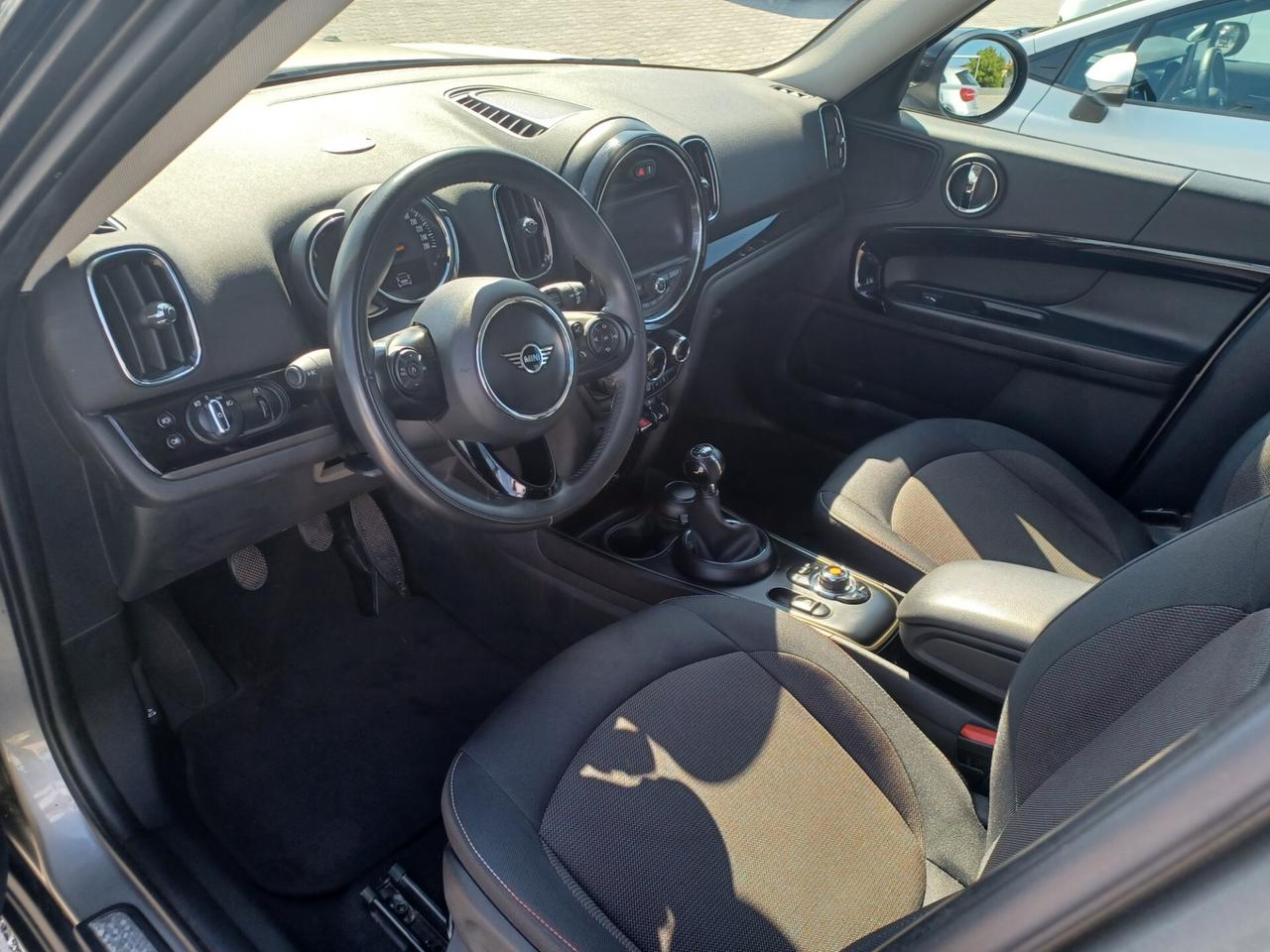 Mini Cooper Countryman 1.5 Baker Street