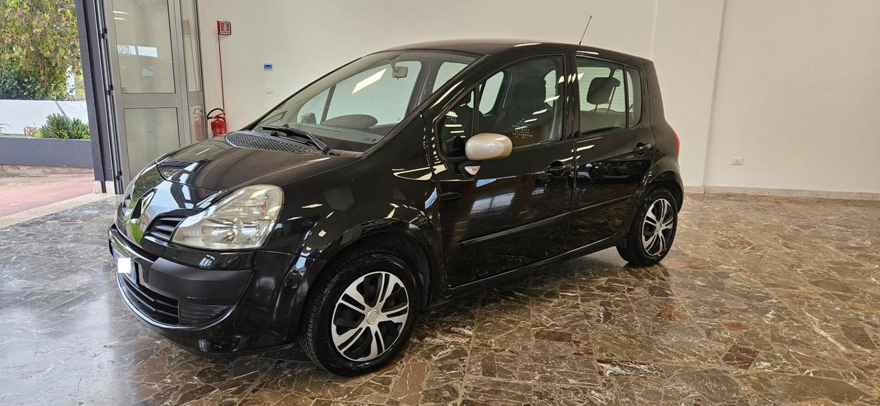 Renault Modus Grand 1.2 16V Live