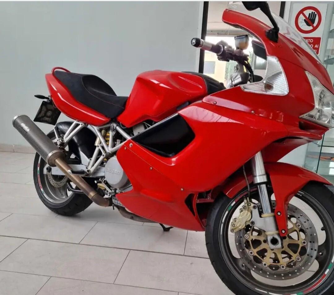Vendo Ducati ST3 1000cc benzina tutta tagliandiandata e molto bella