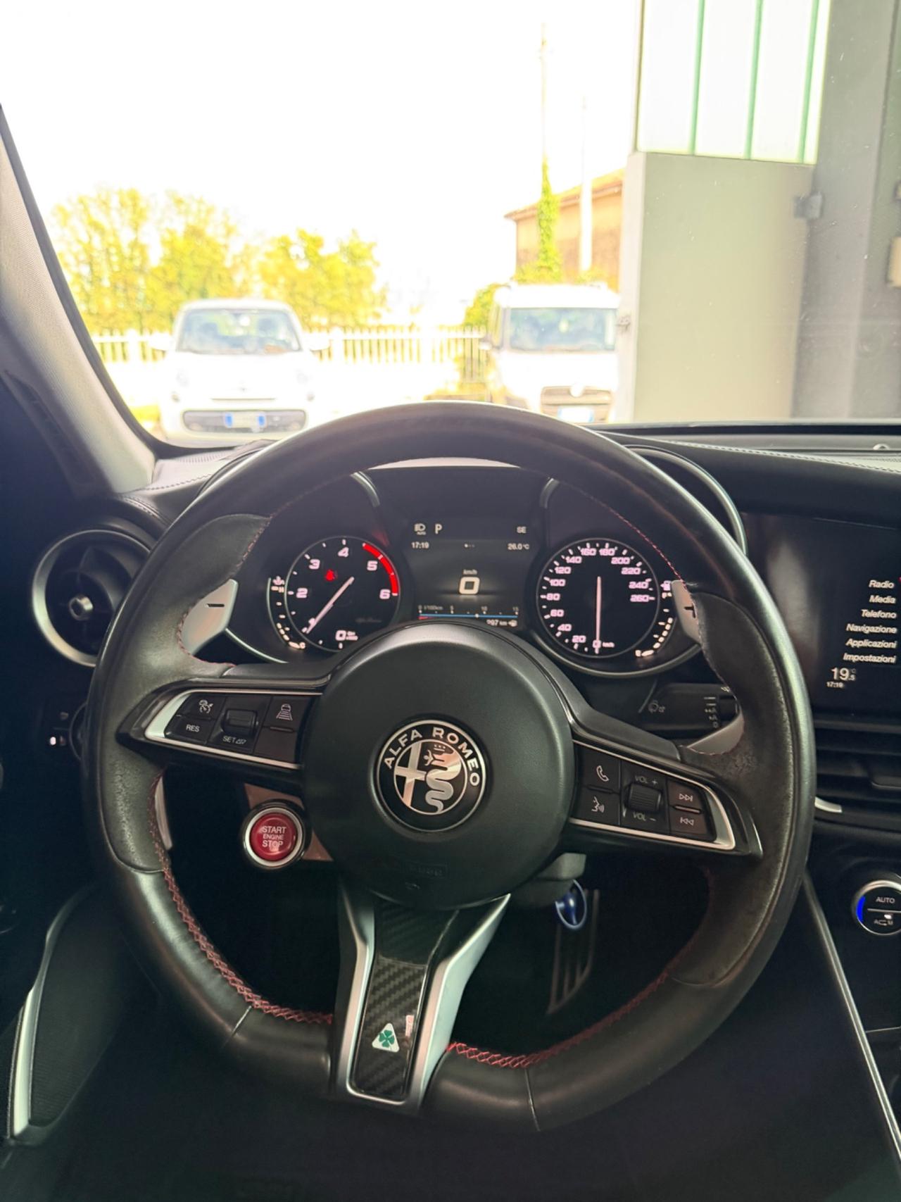 Alfa Romeo Giulia 2.2 Turbodiesel 210 CV AT8 AWD Q4 Veloce