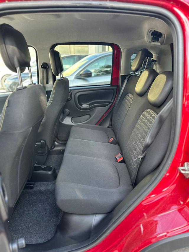 FIAT Panda 1.0 FireFly S&S Hybrid Pandina Cross