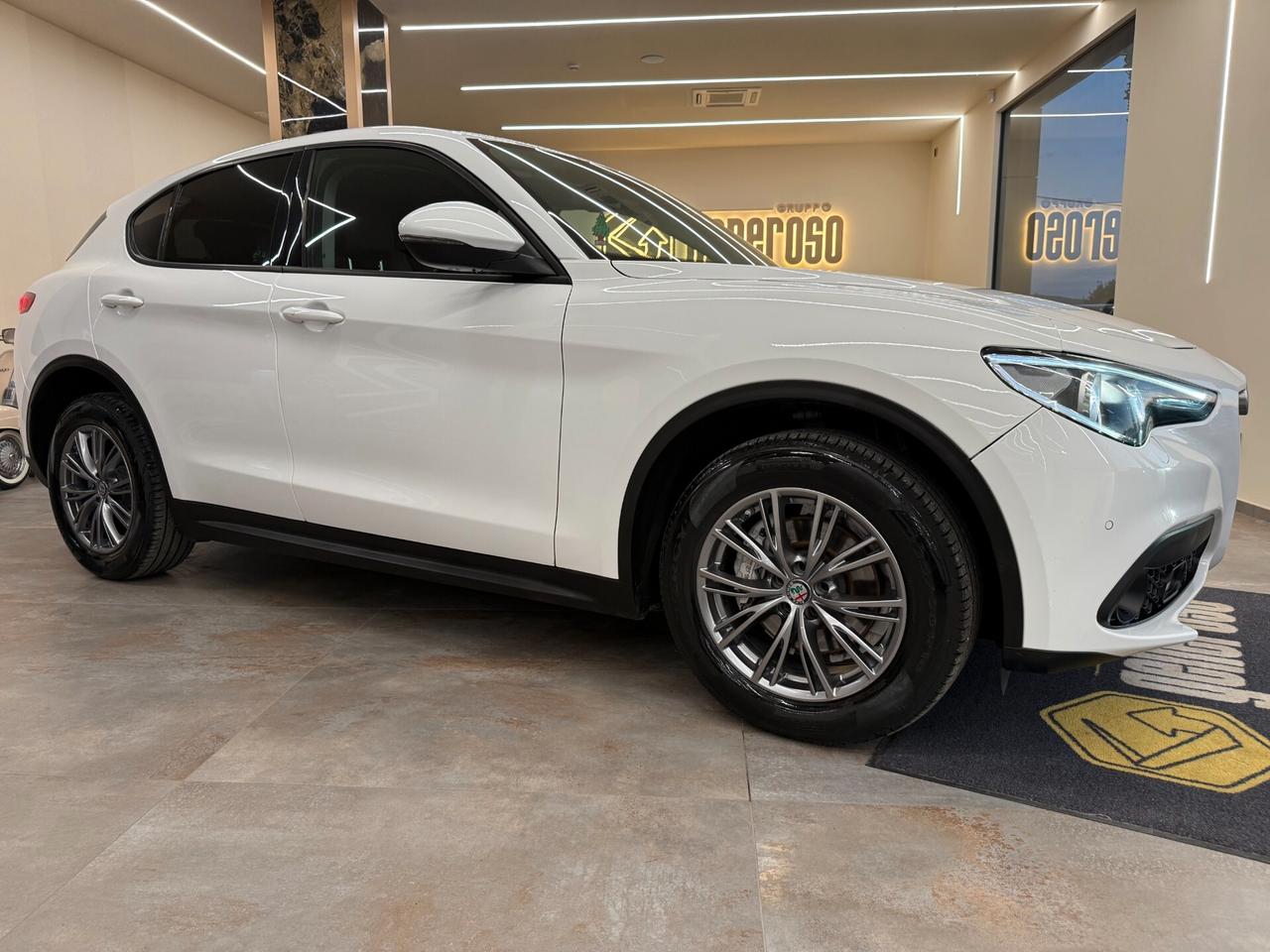 Alfa Romeo Stelvio 2.2 Turbodiesel 210 CV AT8 Q4 Super