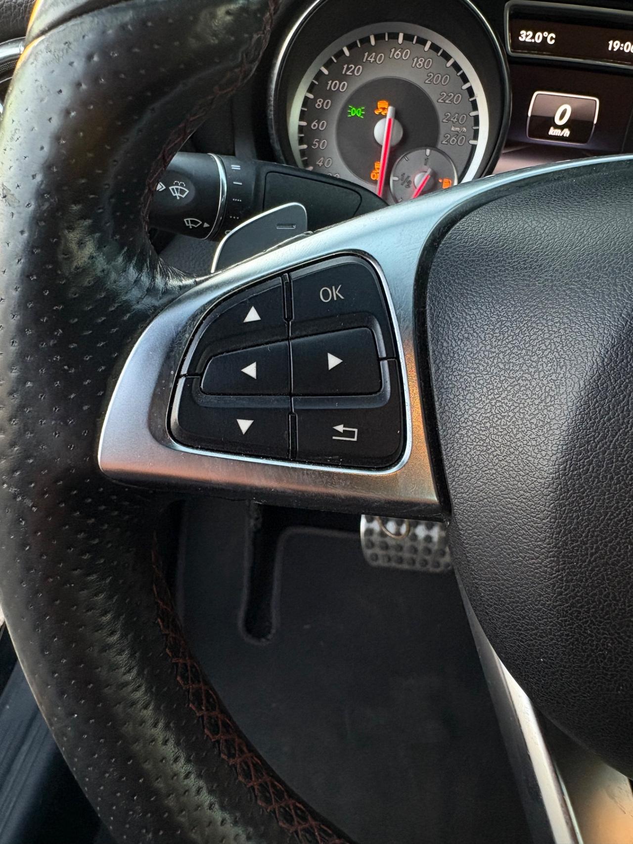 Mercedes-benz A 180 CDI Automatic Dark Night Edition