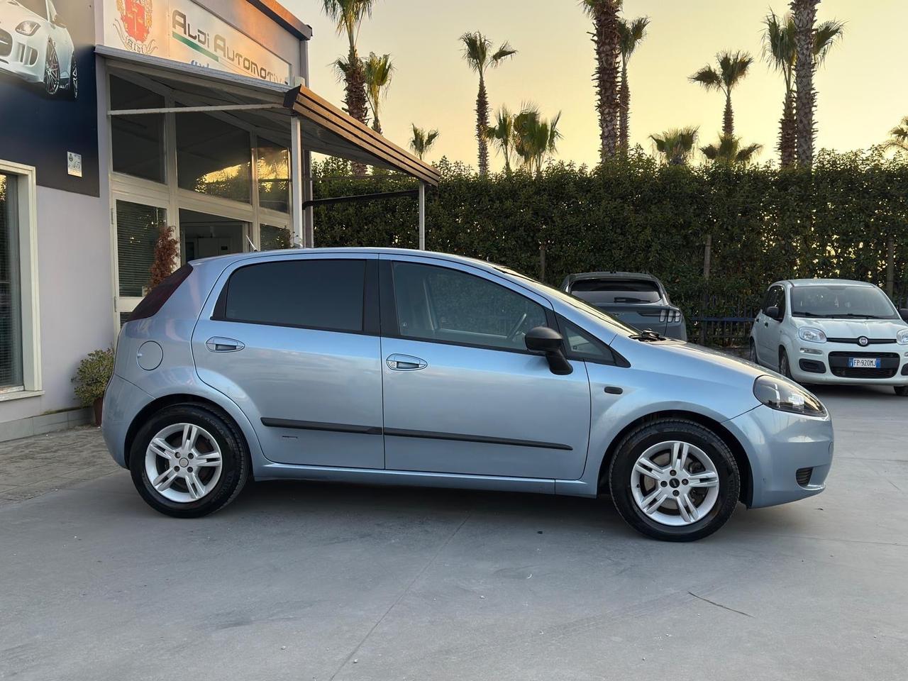 Fiat Grande Punto 1.3 MJT 90 CV 5 porte Dynamic