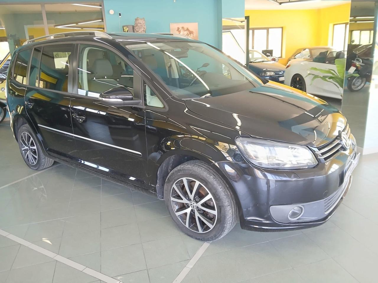 Volkswagen Touran Business 1.4 Highline EcoFuel 7 posti tetto navigatore full