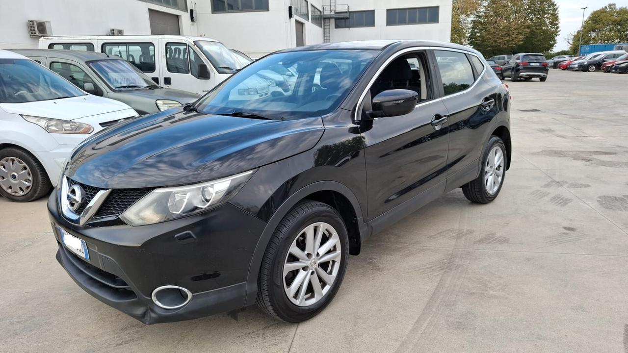 Nissan Qashqai 1.5 dCi - COMMERCIANTI