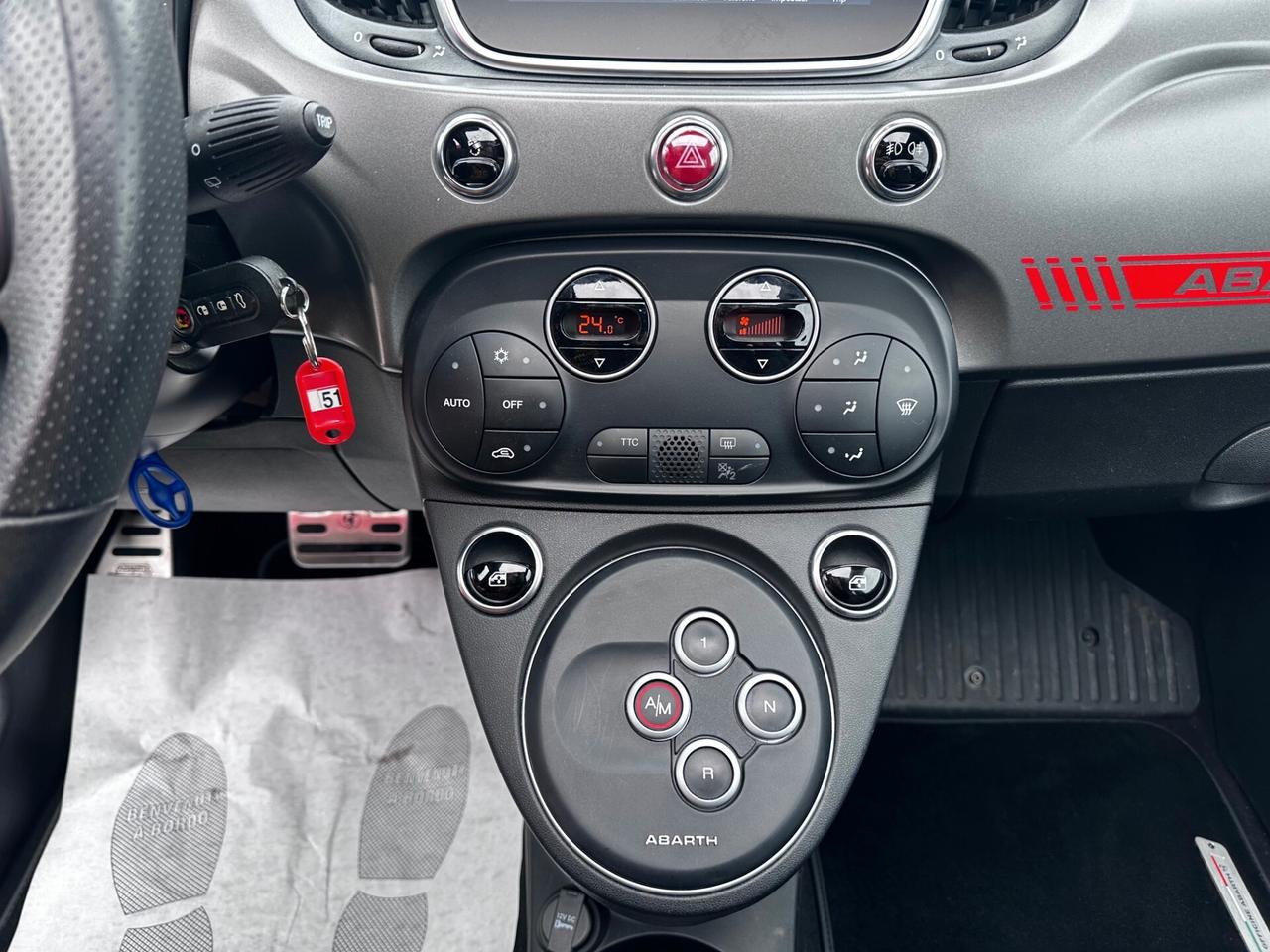 Abarth 595 1.4 T-Jet 165CV + TETTO e CARPLAY
