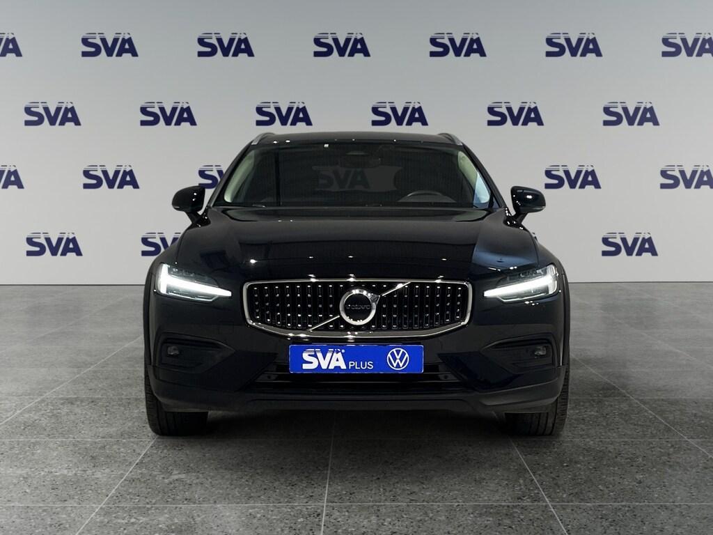 Volvo V60 Cross Country 2.0d b4 197CV Autom. AWD Plus (MHEV) - GANCIO TRAINO