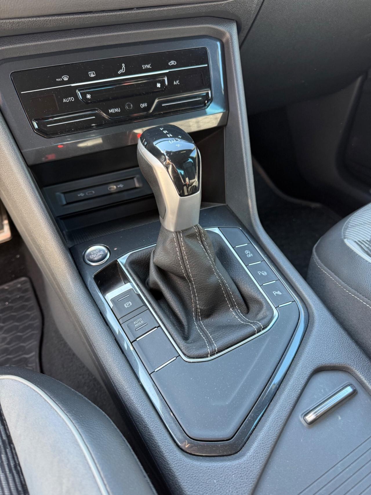Volkswagen Tiguan 2.0 TDI 150 CV SCR DSG 4MOTION R-Line