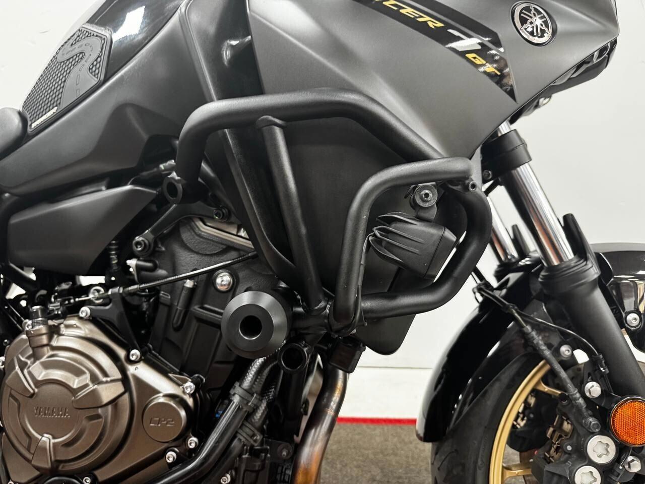 Yamaha Tracer 7 GT per patente A2