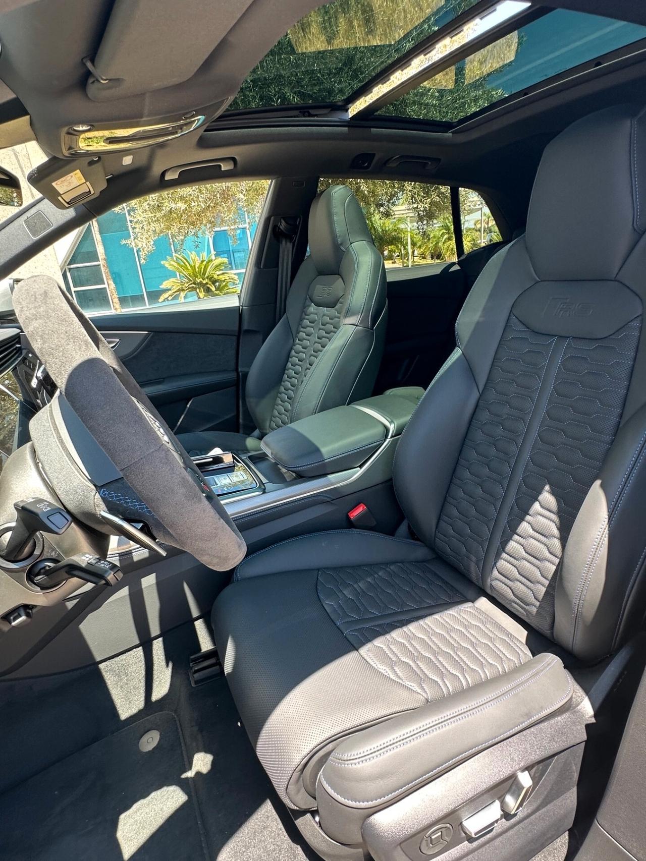 Audi RS Q8 performance offerta T-Stock prezzo imperdibile