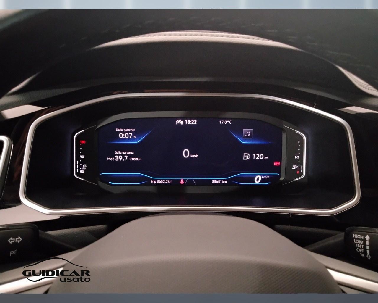 VOLKSWAGEN T-Roc I 2022 - T-Roc 1.0 tsi R-Line 110cv