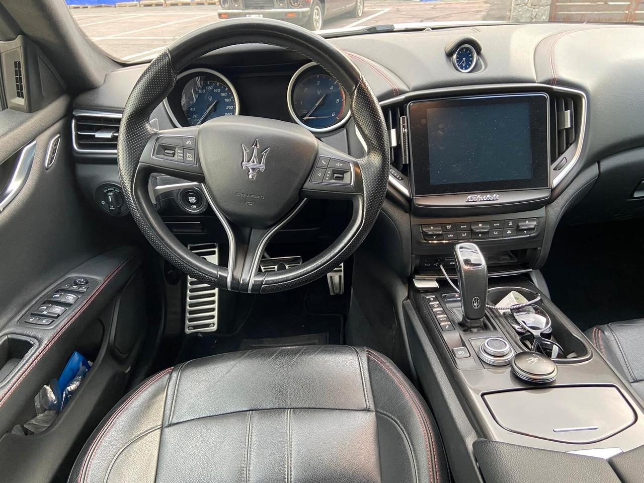 Maserati Ghibli V6 Diesel Gransport