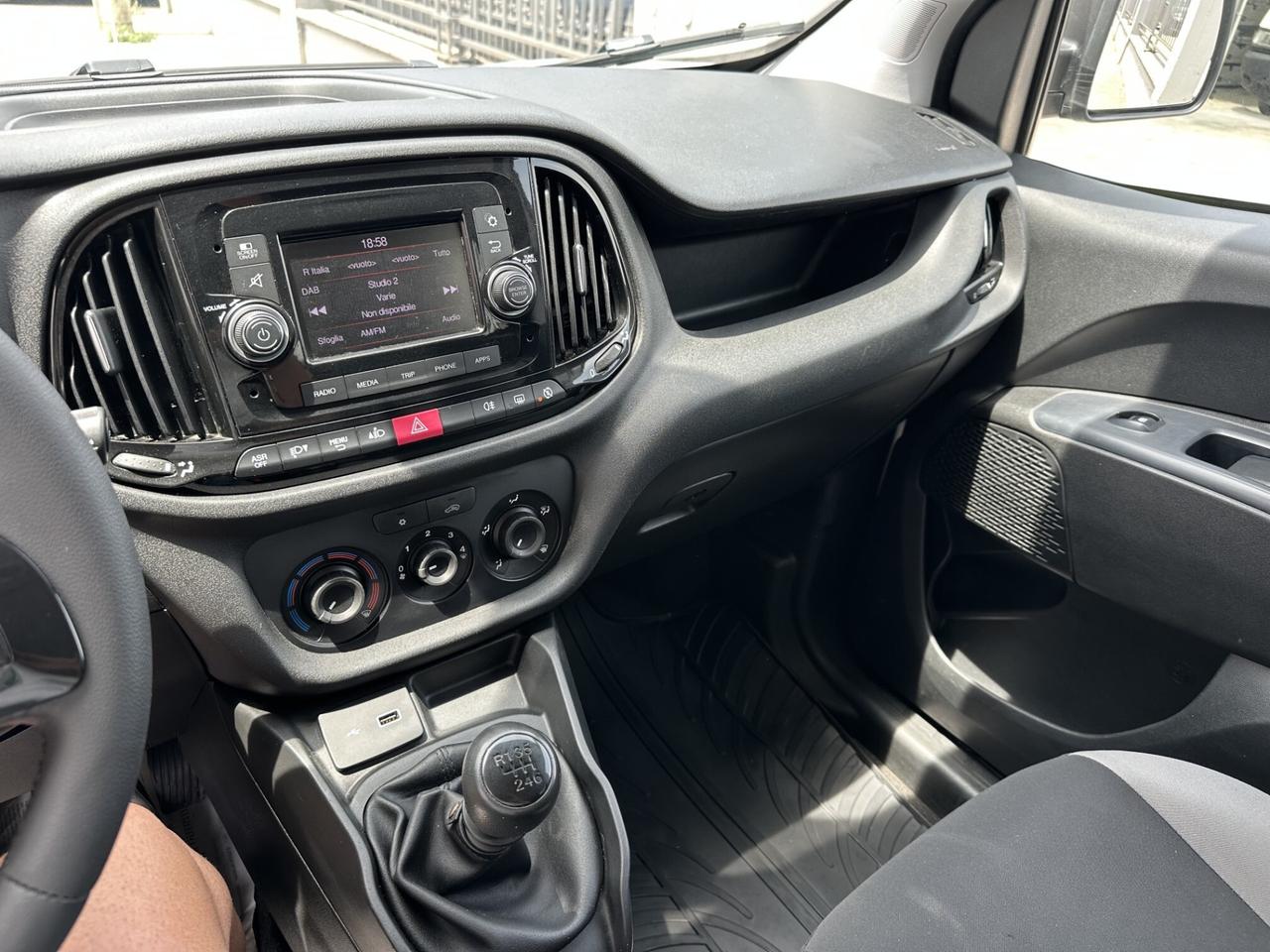 Fiat Doblo 1.6 MJT 120CV Maxi 2019 N1 5 Posti