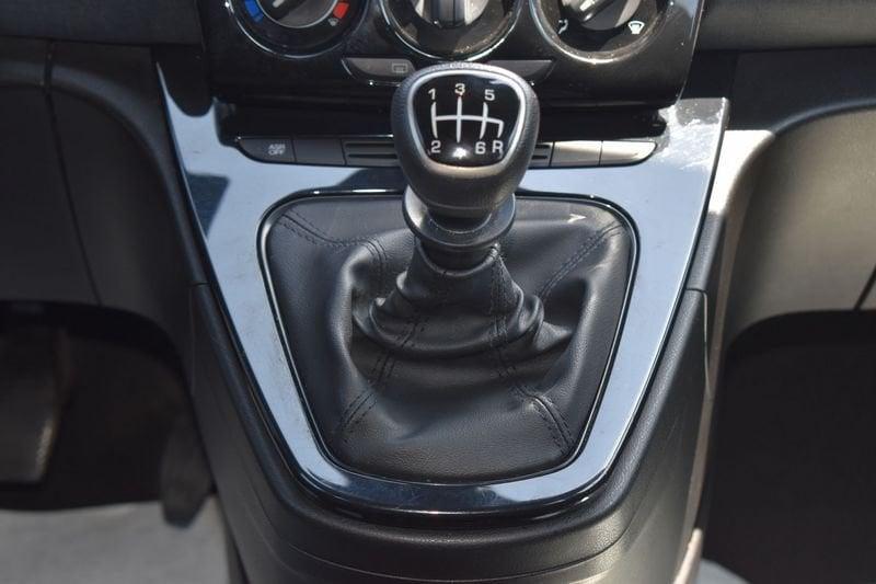Lancia Ypsilon 1.0 FireFly 70cv S&S Hybrid GOLD