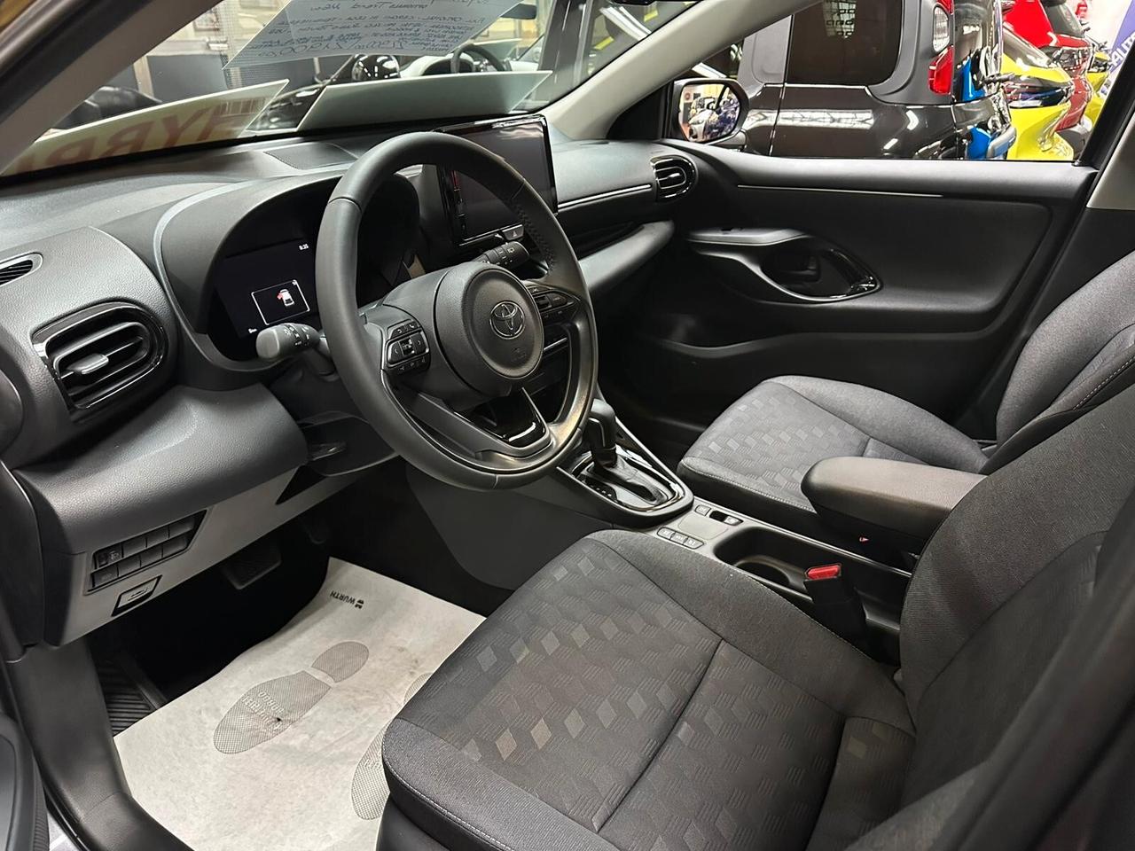 Toyota Yaris 1.5 Hybrid 5 porte Trend