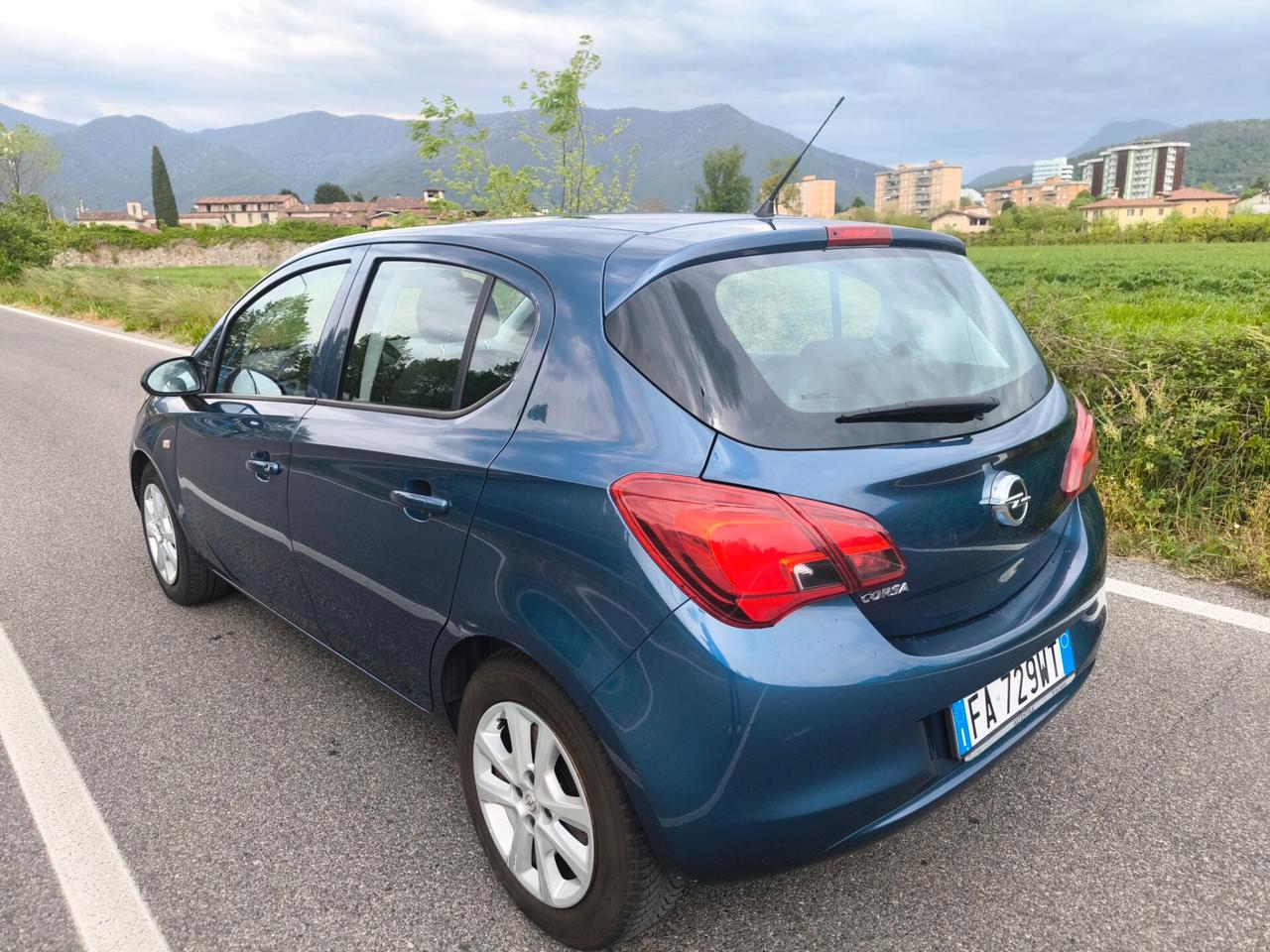 OPEL CORSA 1,2 BENZINA- KM 100000- OK NEOPAT. EURO 6