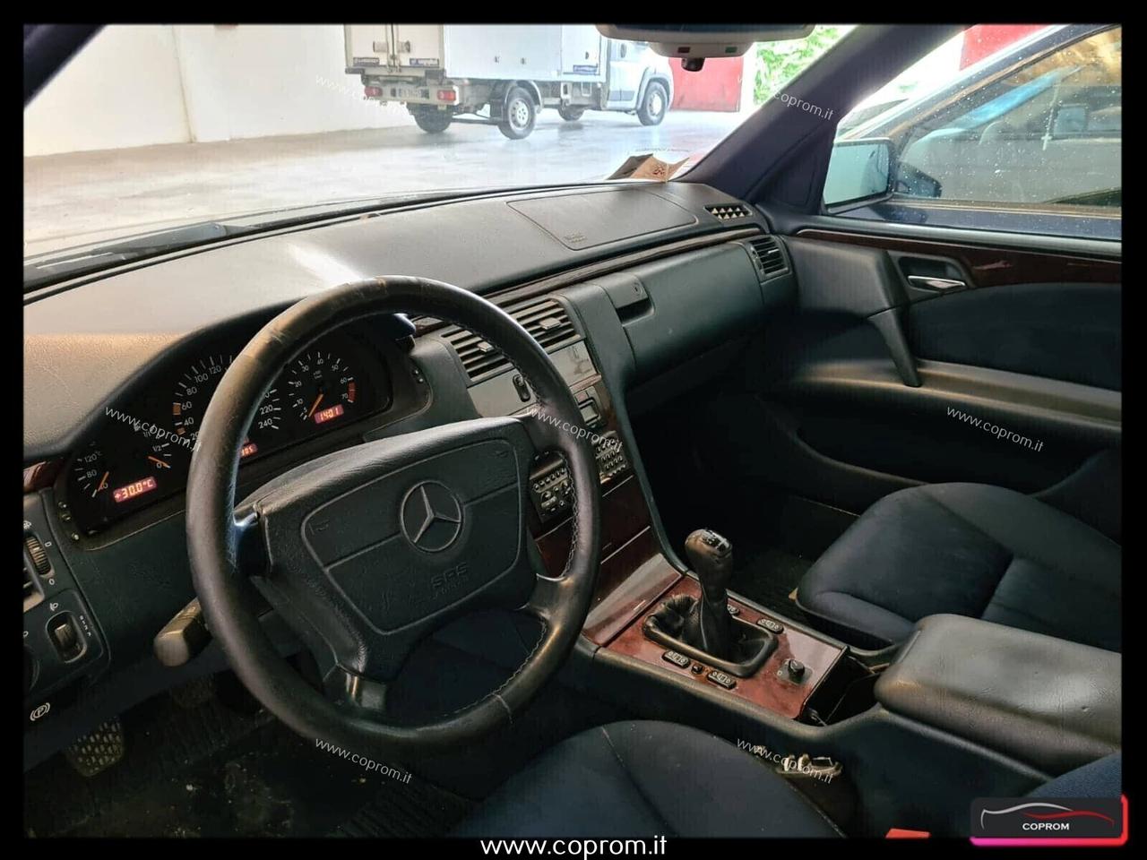 Mercedes-benz E 200 200 E Elegance Benzina