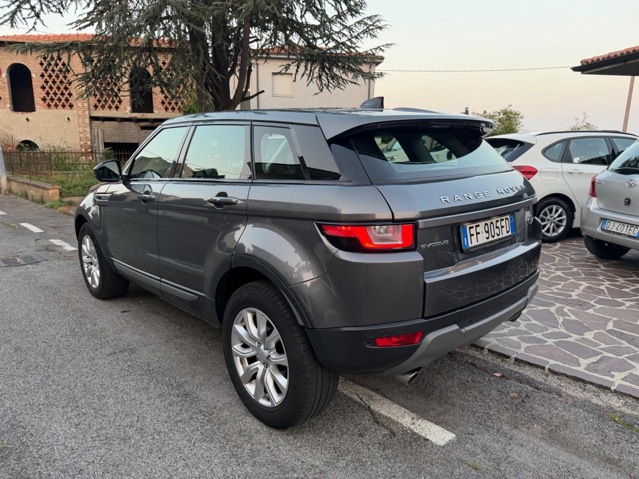 Land Rover Range Evoque 2.0 TD4 150 CV 5p. Pure