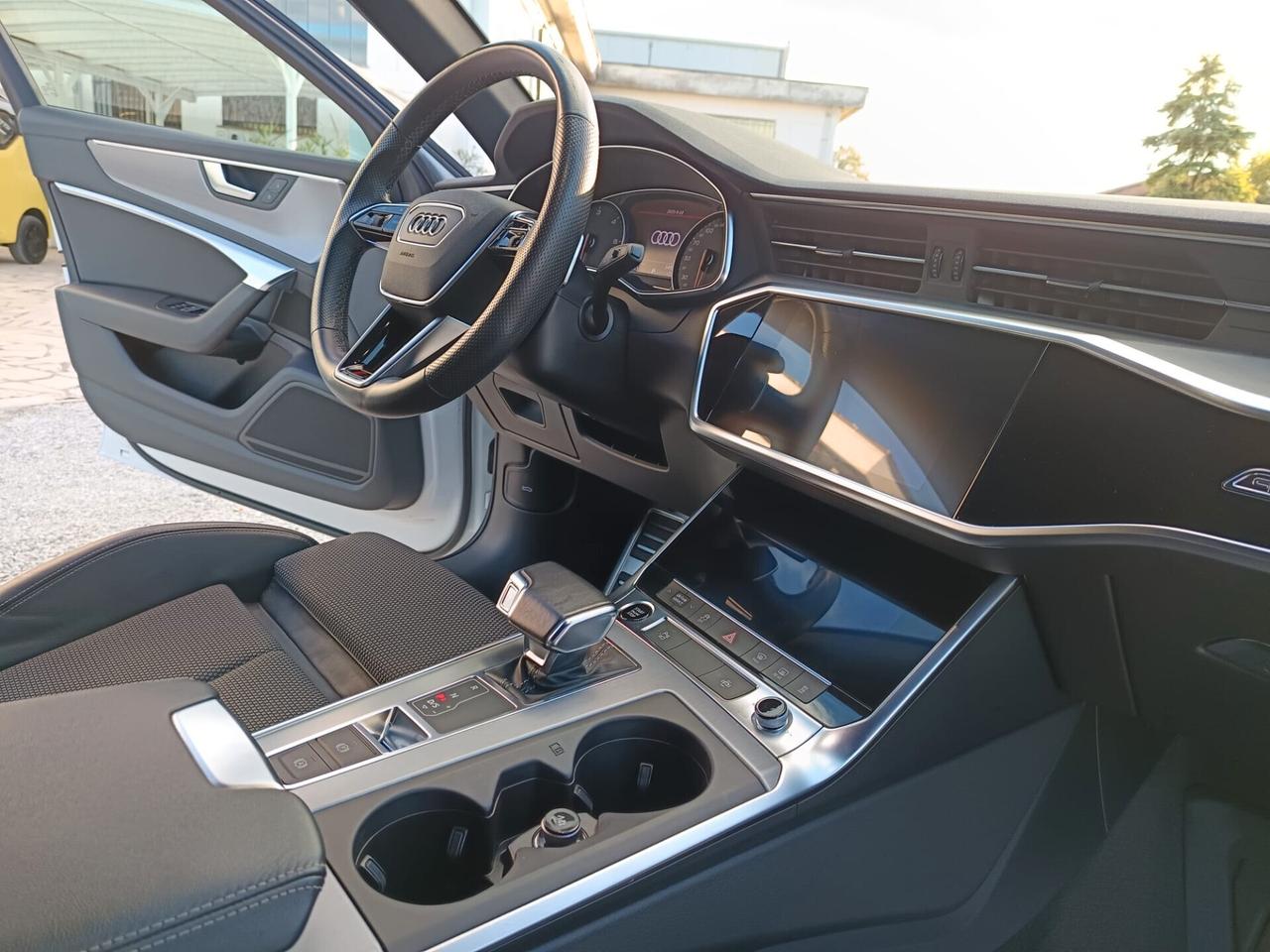 Audi A6 Avant 40 TDI S-Line Quattro Tua a 493€/Mese