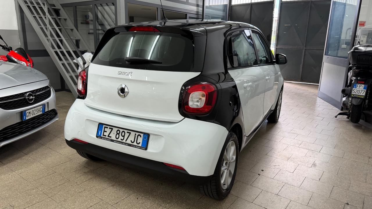Smart ForFour 70 1.0 Prime 2015