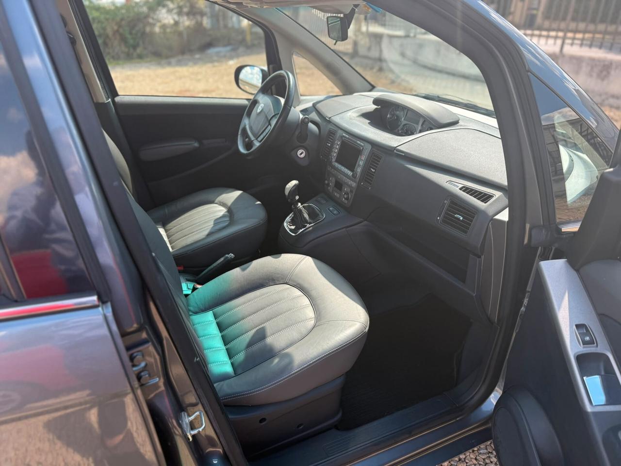 Lancia MUSA 1.6 Multijet Poltrona Frau