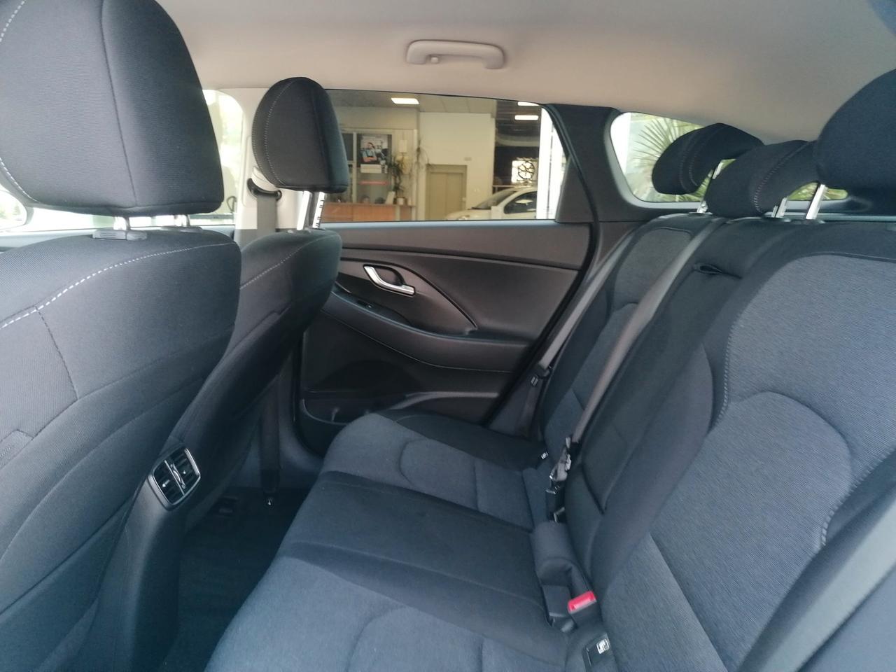 Hyundai i30 Wagon 1.0 t-gdi 48V CarPlay / AndroidAuto Fari LED