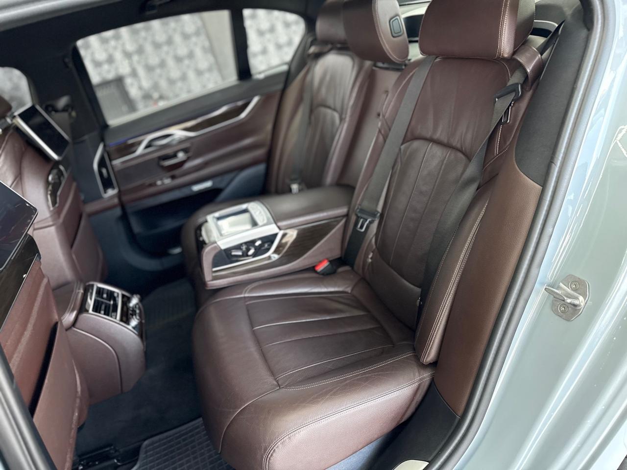 Bmw 740 740E LUXURY 326 CV FULL OPTIONAL