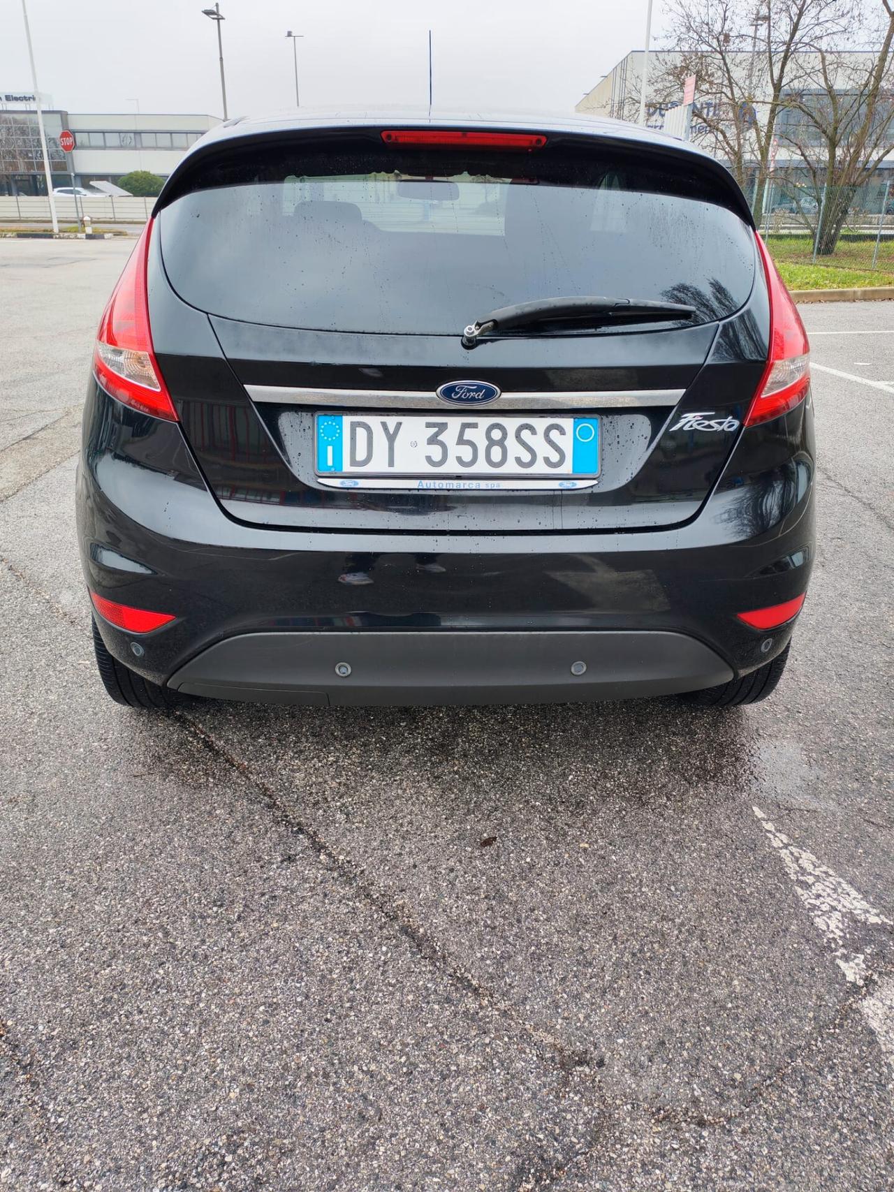 Ford Fiesta 1.2 82CV 3 porte Titanium