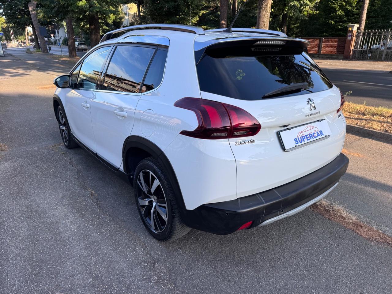 Peugeot 2008 1.6 HDI GT Line neopaten garanzia 12 mesi