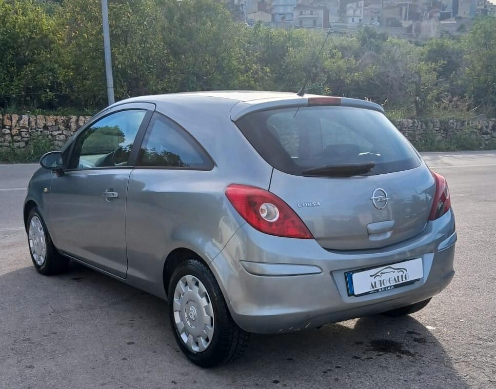 Opel Corsa 1.2 85CV 3 porte GPL-TECH One AUTO GALLO Francofonte