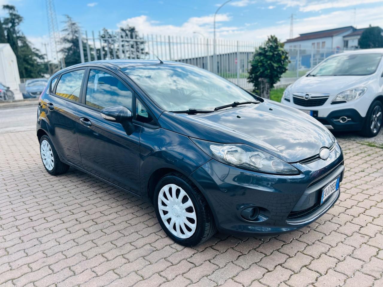 Ford Fiesta 1.4 TDCi 5p. Titanium