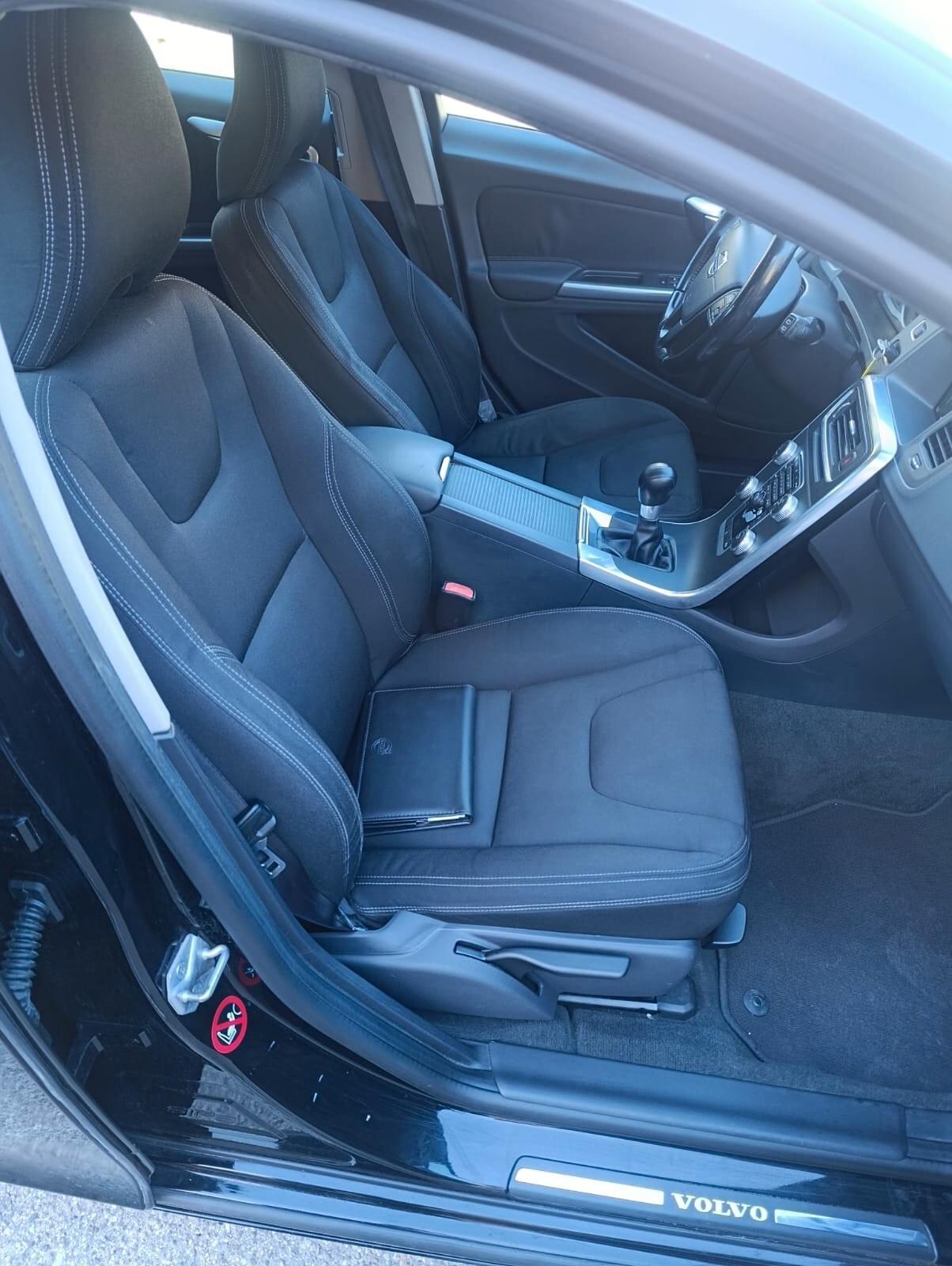 Volvo V60 D2 1.6