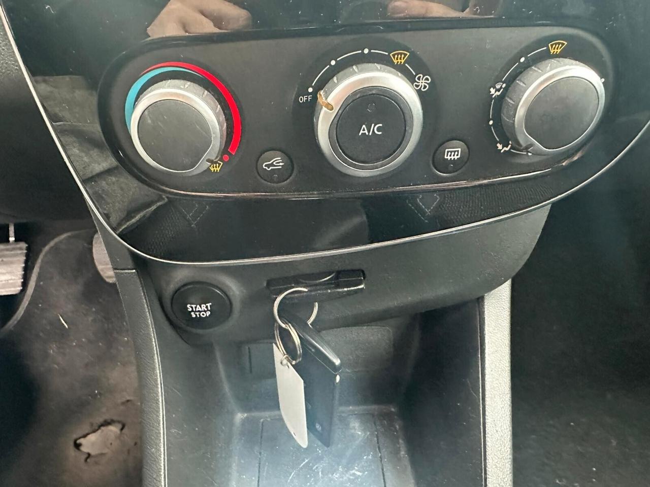 Renault Clio dCi 8V 90 CV Start&Stop 5 porte Energy Duel PROMO FIN. 5990€
