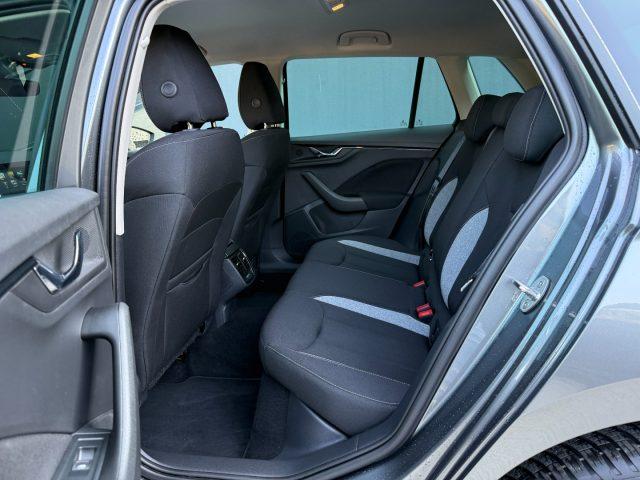 SKODA Kamiq 1.0 TSI DSG Black Dots Camera LED DAB+ Keyless