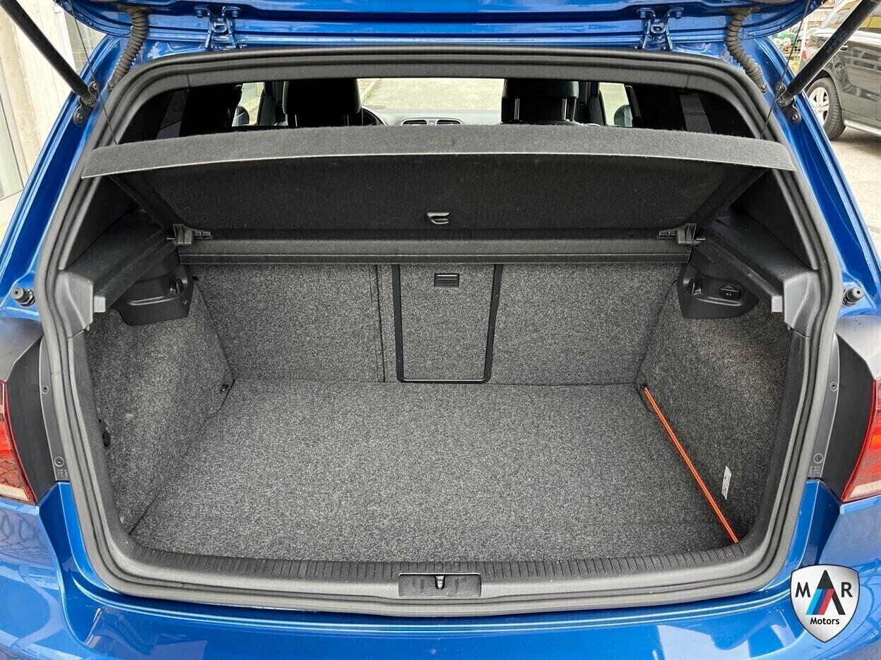 Volkswagen Golf 2.0 TSI 4mot. DSG 3p. R