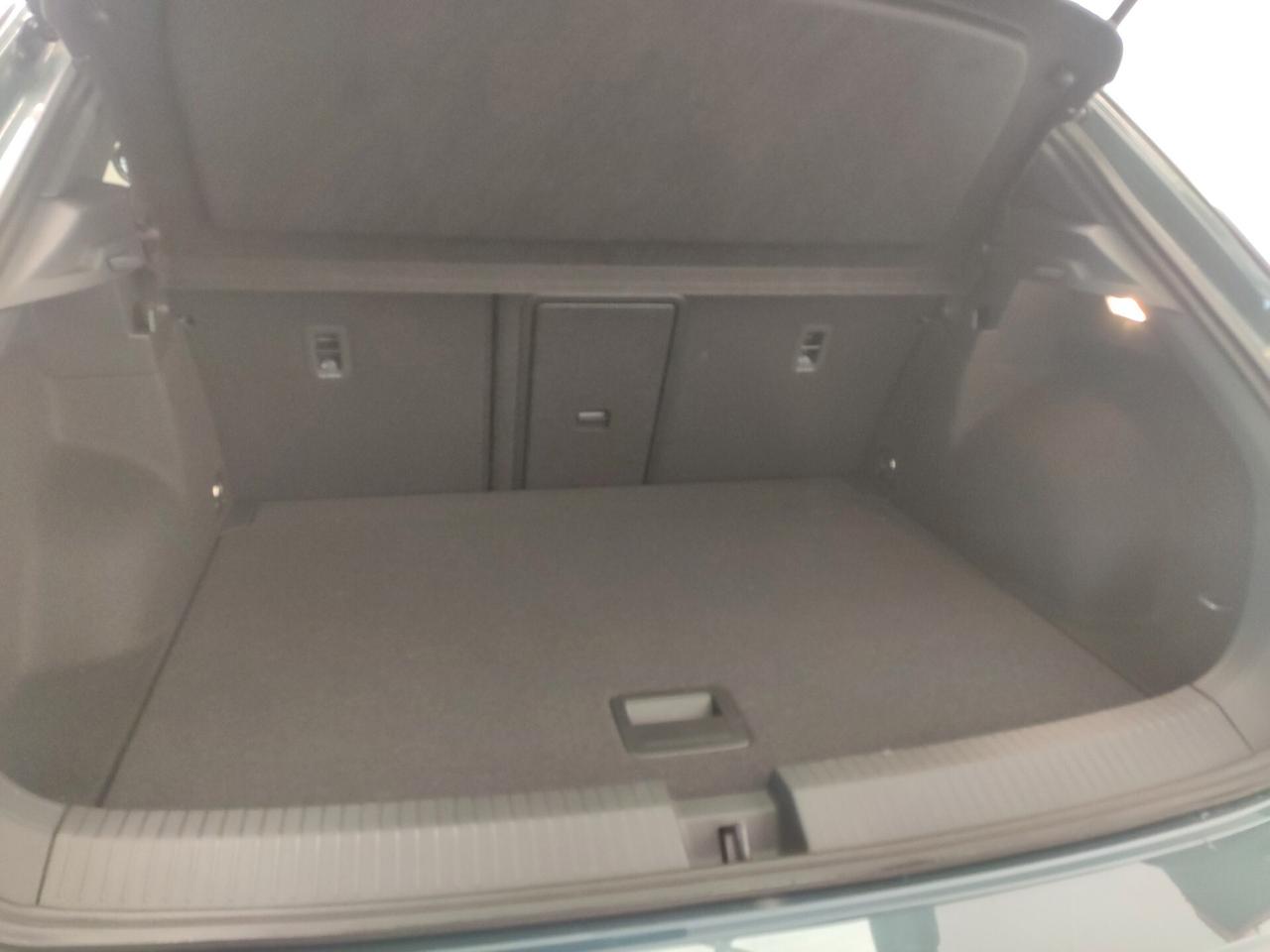 Volkswagen T-Roc 1.5 TSI ACT DSG R-Line