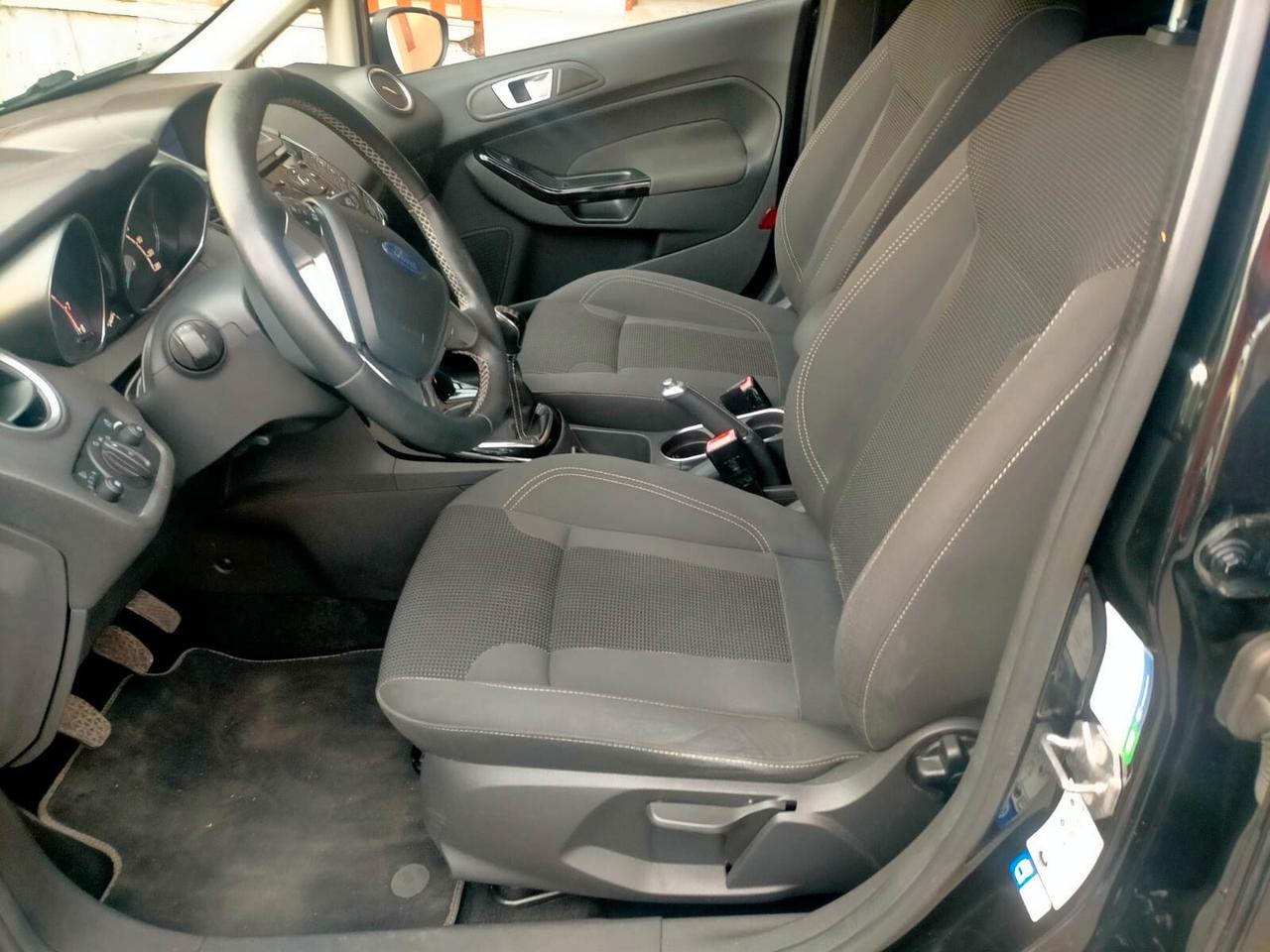 Ford Fiesta 1.4 5p. Bz.- GPL Titanium