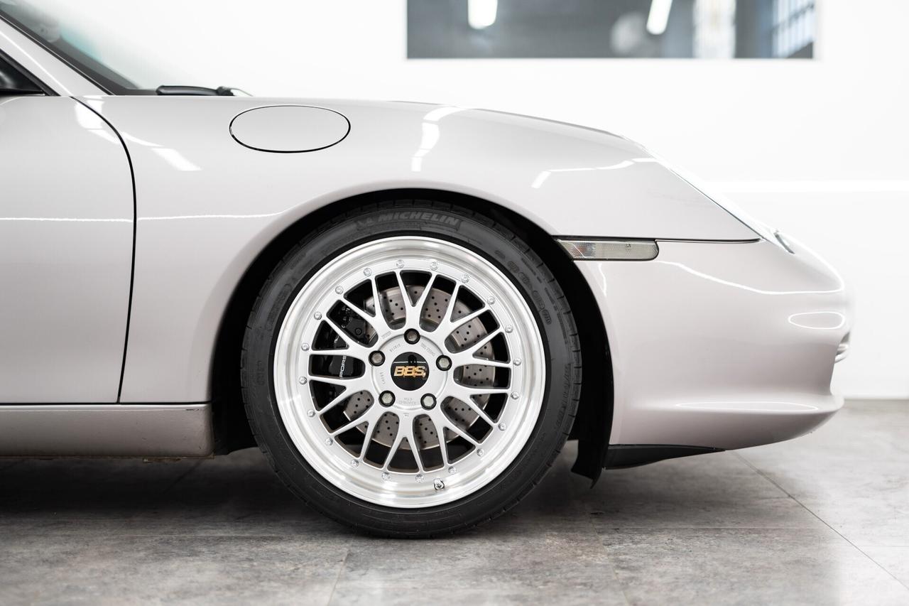 Porsche 911 Carrera cat Coupé